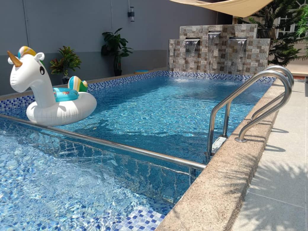 Rantau PanjangPrivate Pool Cassa Dinies, Wifi , Bbq,10 Pax别墅 外观 照片