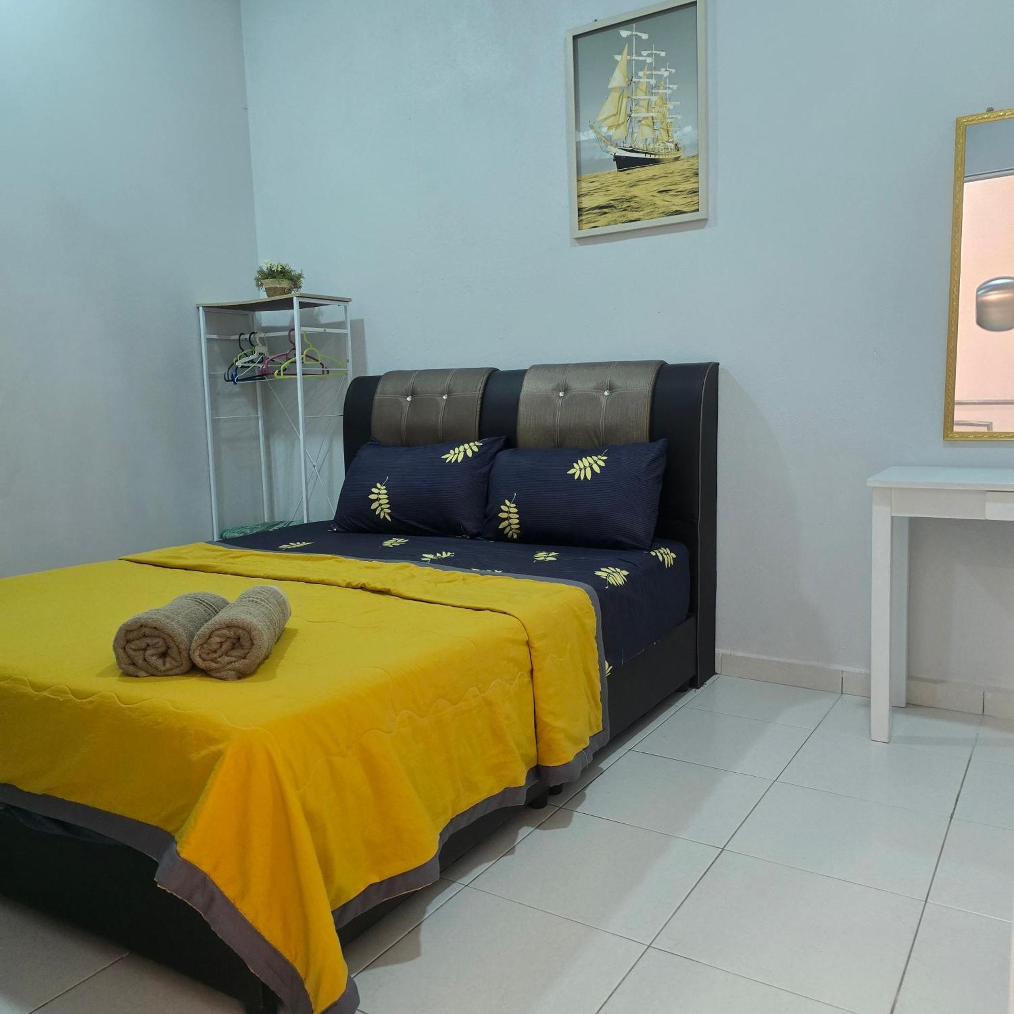 Rantau PanjangPrivate Pool Cassa Dinies, Wifi , Bbq,10 Pax别墅 外观 照片